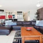Pandanus Shores Unit 9 Kings Beach Qld