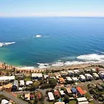 Shipton Lodge Unit 3 Moffat Beach Qld