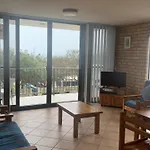 Waikiki Unit 4 Kings Beach Qld