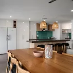 Nimolanca - 3 Bedroom Partial Ocean View