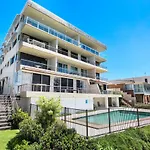 Edgecliffe Unit 2 4 Esplanade Bulcock Beach