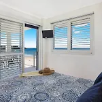 Pandanus Court