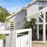 Hume Street 22 Golden Beach