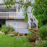 Moffat Beach Gem - Steps To Surf Walks Cafes