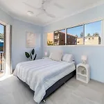 Boardwalk Apartments Unit 3 Bulcock Beach Qld