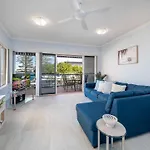 Boardwalk Apartments Unit 3 Bulcock Beach Qld