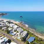 Monterey Lodge Unit 17, 27 Warne Tce Kings Beach