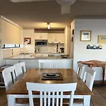 Oceanic #7 - Great Location With Ocean Views