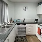 Chequers Caloundra Unit 2