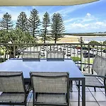 Kookaburra Court Unit 3 Bulcock Beach Qld