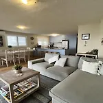 Sandy Cove Unit 6