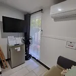Small Pet Friendly Granny Flat With Private Courtyard
