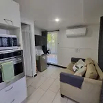 Small Pet Friendly Granny Flat With Private Courtyard