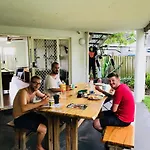 Caloundra Backpackers