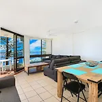 Eastbourne U4 80 Esplanade Golden Beach
