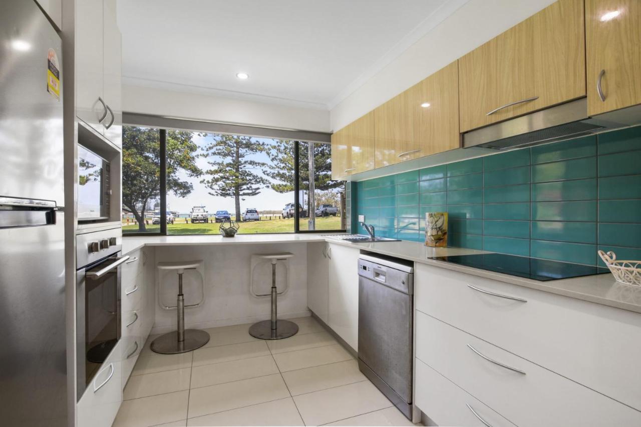 Golden Shores Unit 1 21 Landsborough Parade Apartment