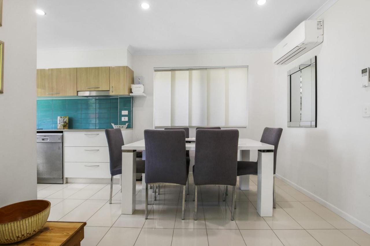 Golden Shores Unit 1 21 Landsborough Parade Apartment *
