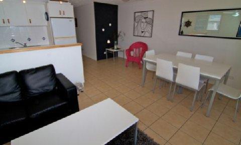 Aparthotel Merrima Court Holidays