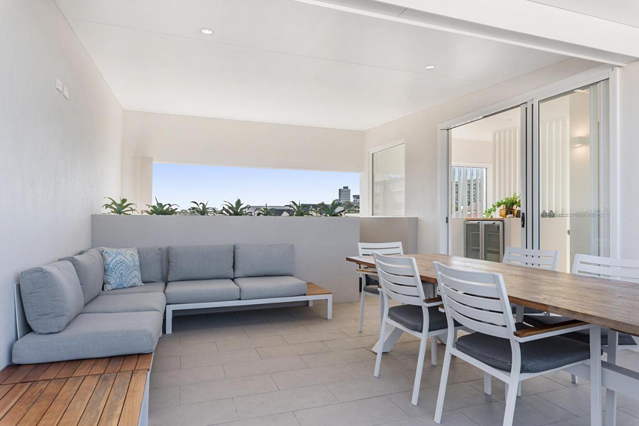 Luxury 5-floor Unit With Ocean Views Near Apartment