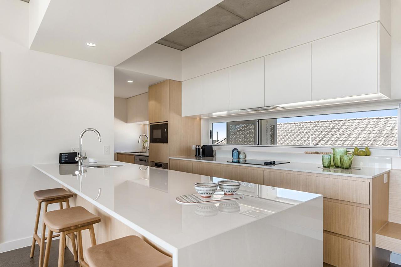 Luxury 5-floor Unit With Ocean Views Near