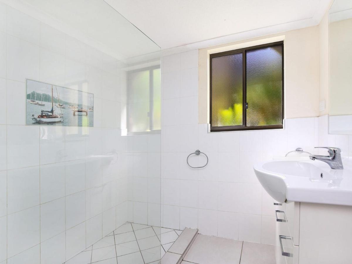 Sha Na Na Unit 3 Kings Gem * Caloundra