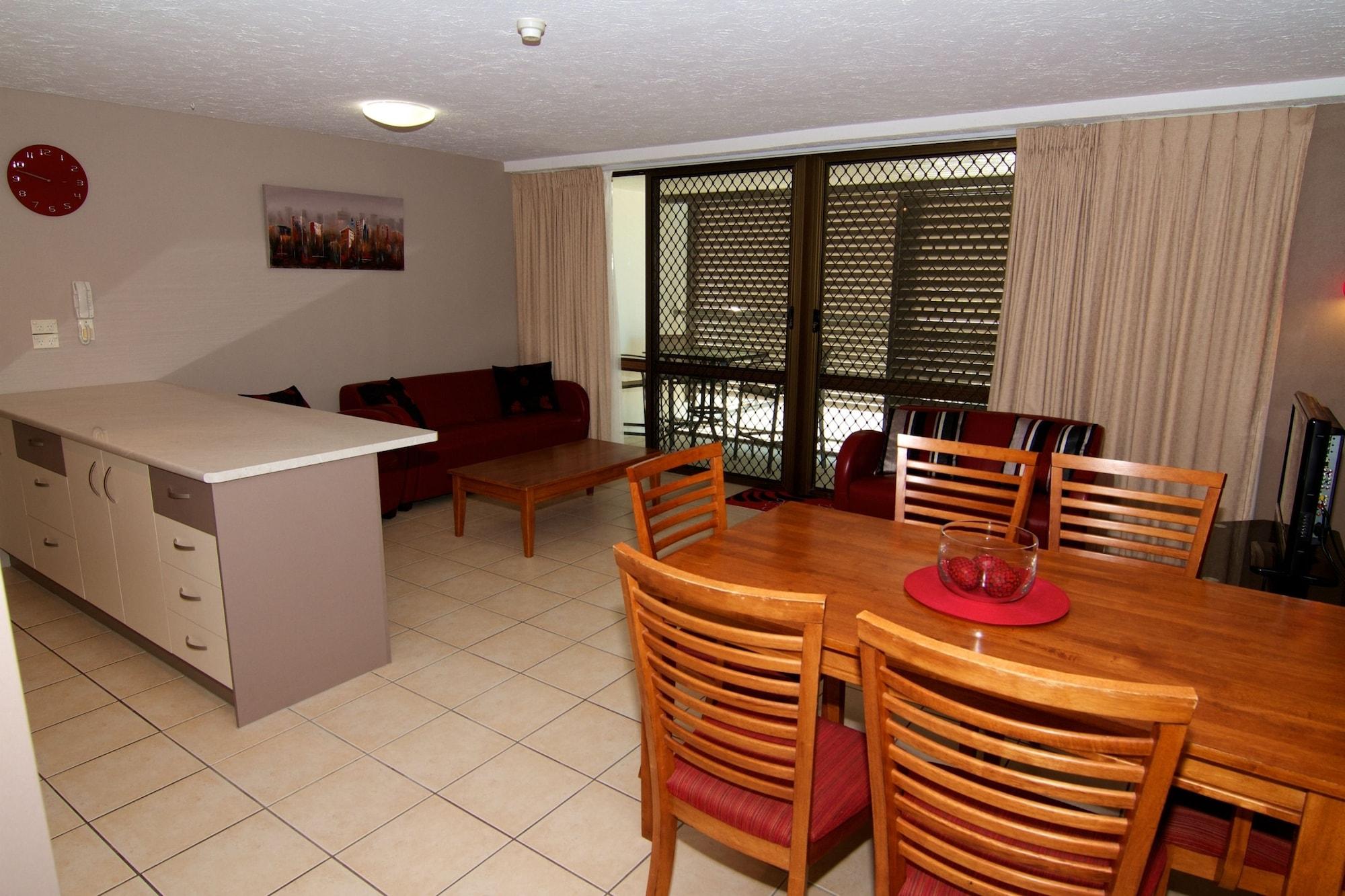 Aparthotel Merrima Court Holidays Caloundra