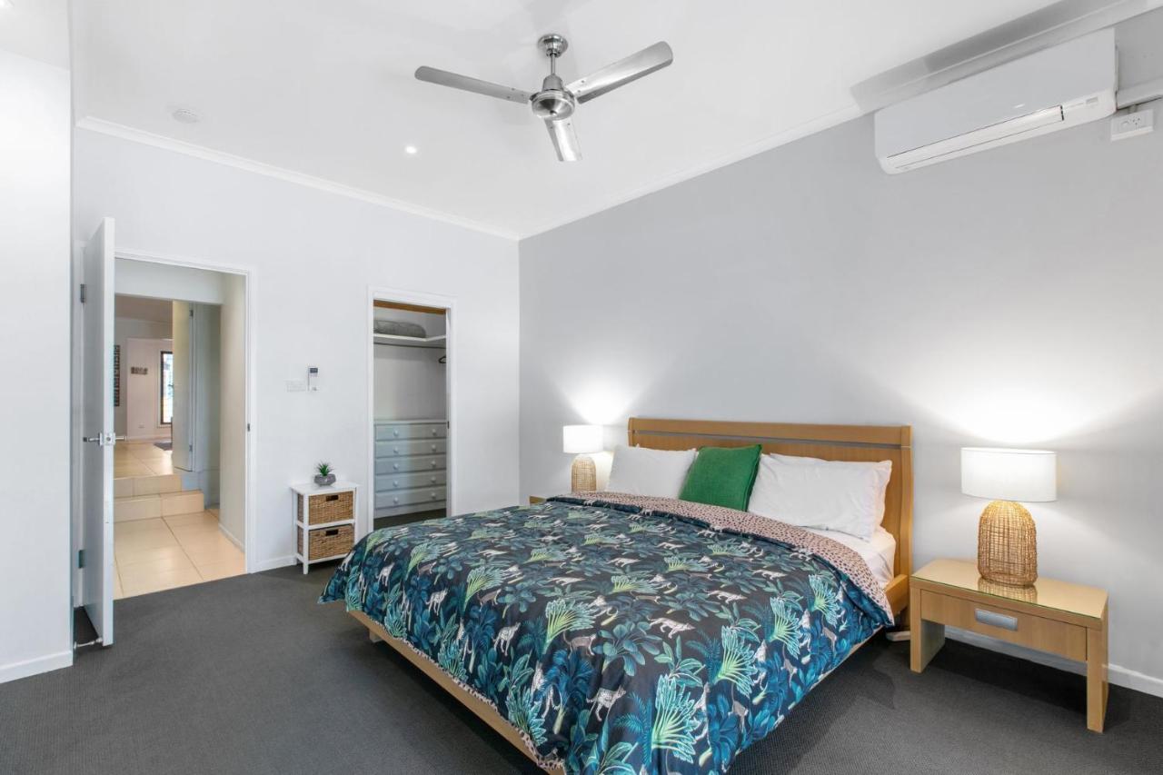 Ivy Street 7 Dicky * Caloundra