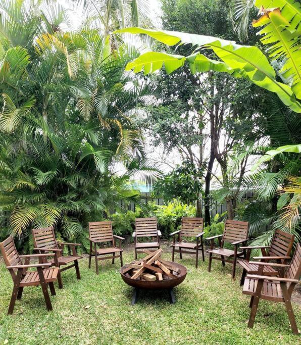 Stunning House & Glamping Tent - Sunshine Coast Caloundra