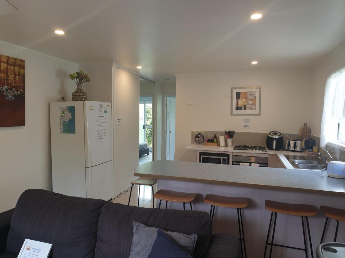 Pet Friendly & Spacious Two Bedroom Guest Unit Caloundra