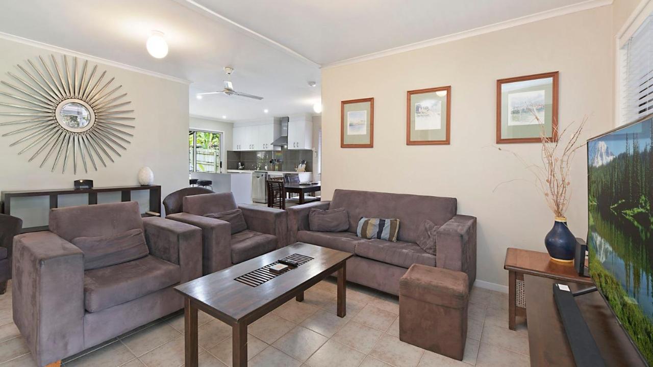 20 Roslin St Moffat Qld Holiday home Caloundra