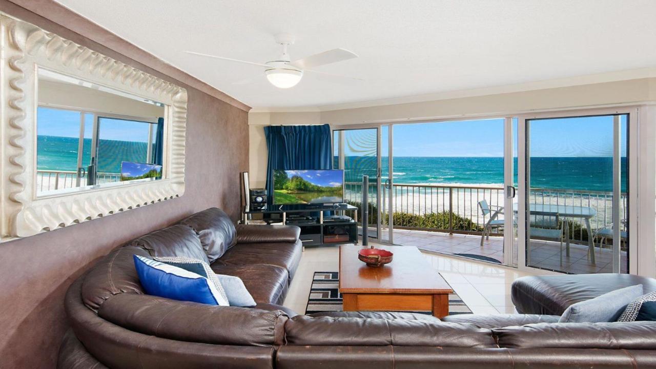 Pandanus Shores Unit 9 Kings Qld Holiday home