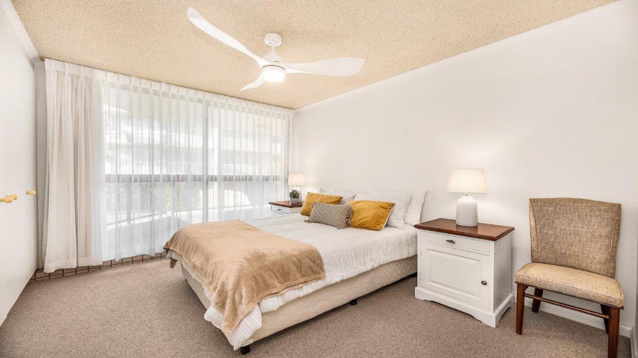 Araluen Unit 6 Bulcock Beach Qld