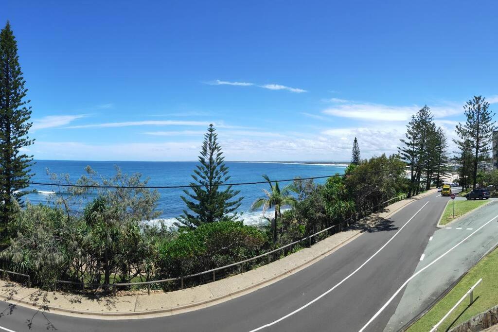 Perched Above The Waves At Kings Apartment