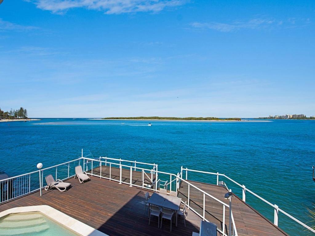 Pumicestone Quays By Luxury Escapes Apartment