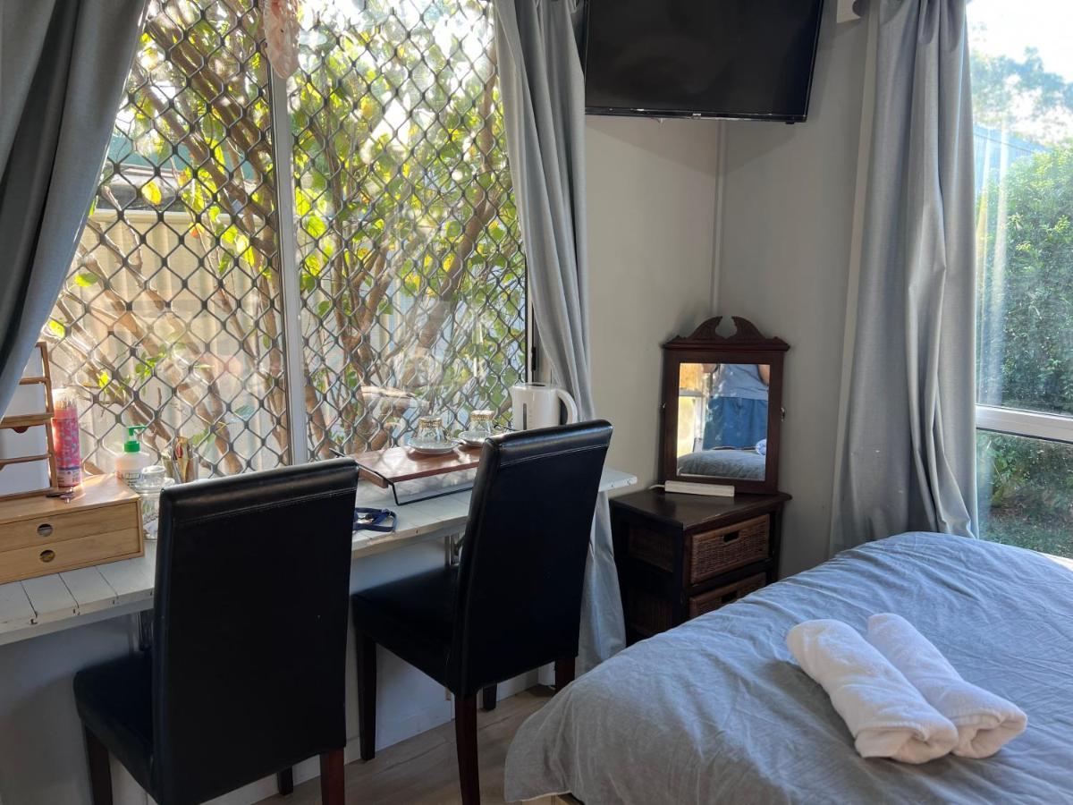 Xyl Pets Friendly Seaside Boutique Homestay Caloundra