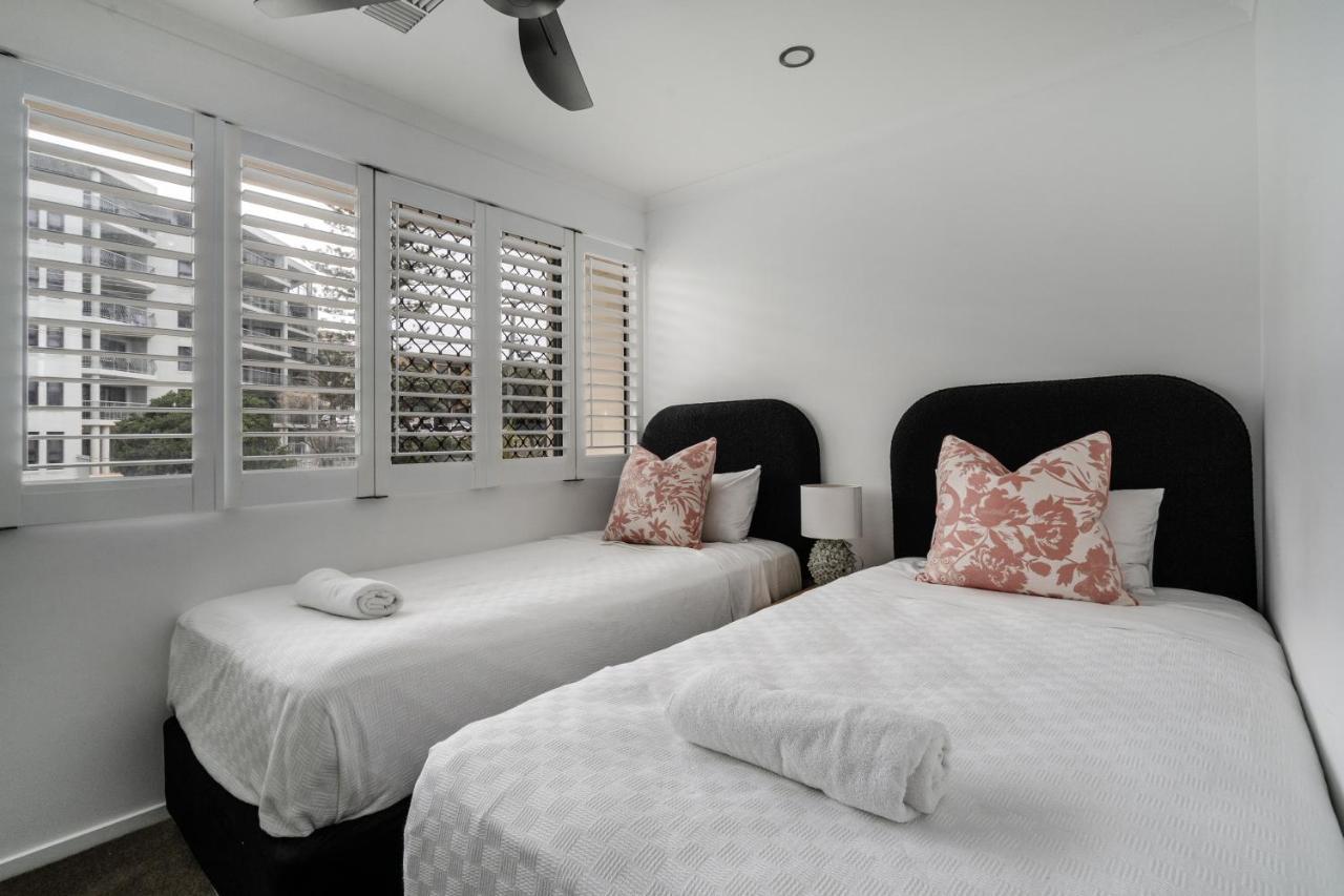 Nimolanca - 3 Bedroom Partial Ocean View * Caloundra