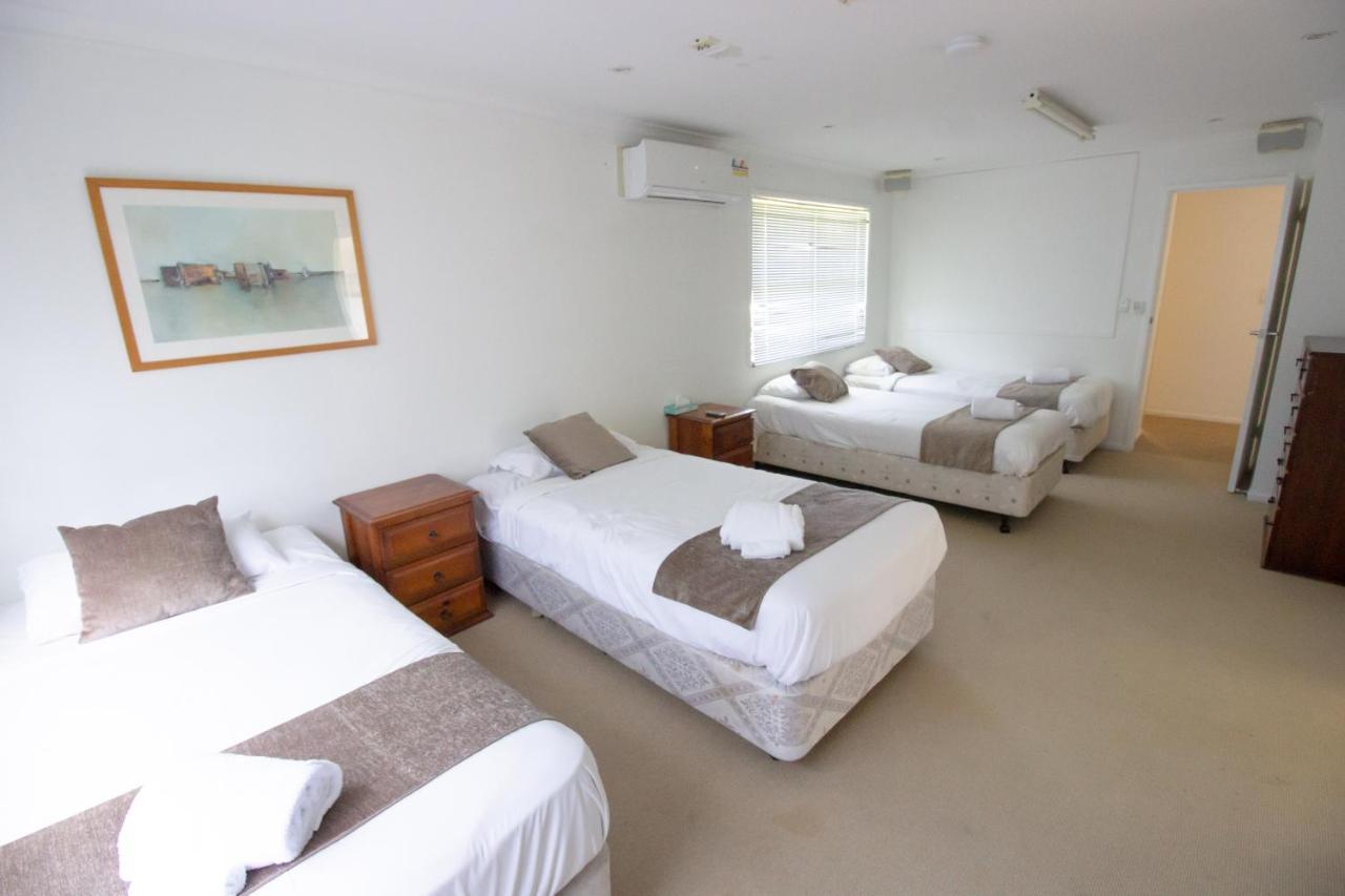Official 4* Caloundra