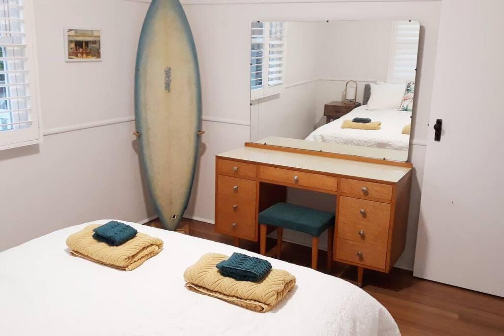 Stylish 1950s Moffat Beach House Holiday home
