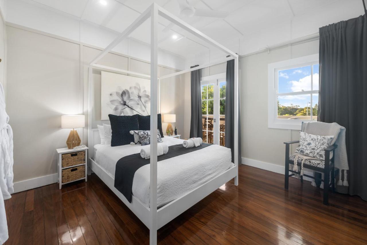 Stunning House & Glamping Tent - Sunshine Coast Holiday home