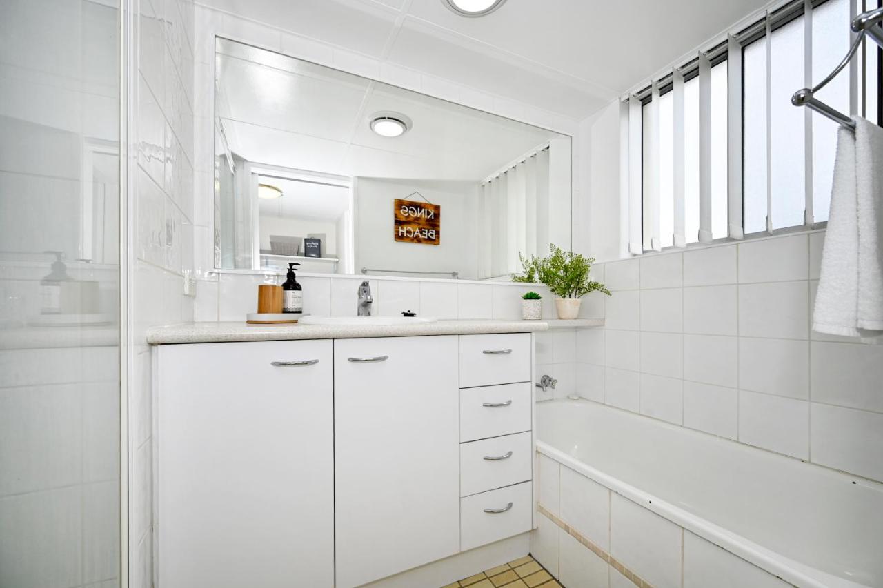 Stylish 2 B/r Kings Apartment
