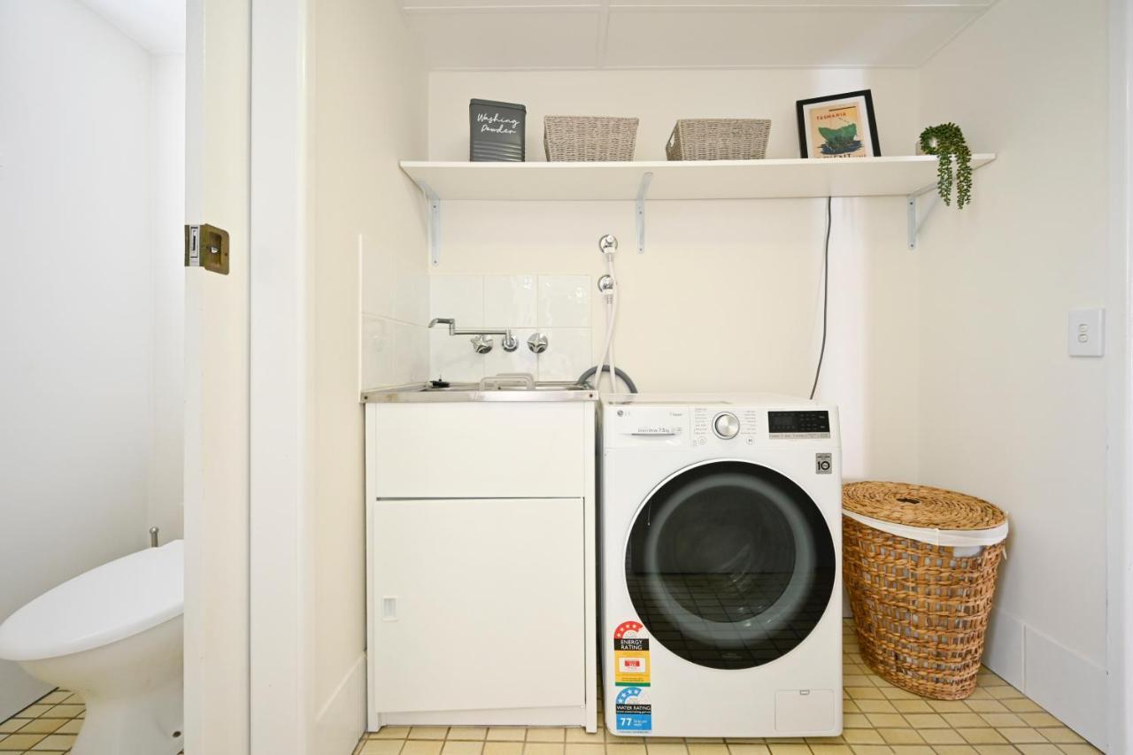 Stylish 2 B/r Kings Apartment Caloundra