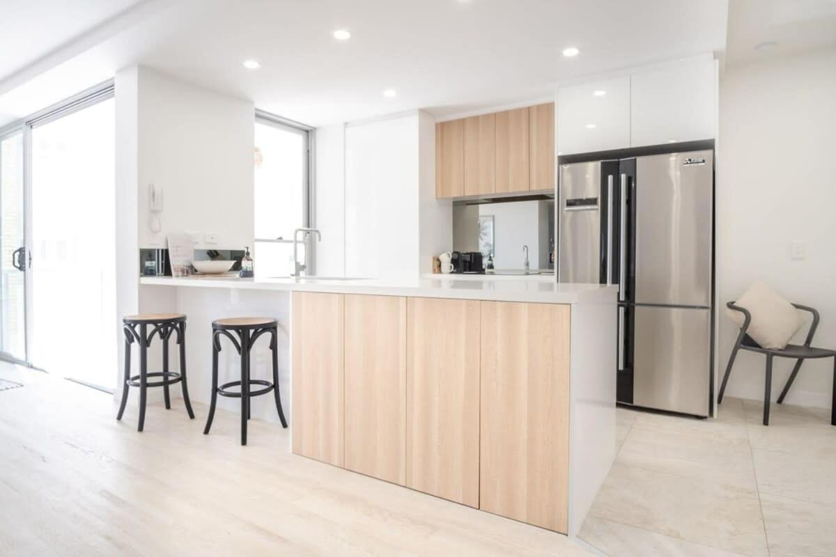 Apartment Modern Seaside Oasis In Kings