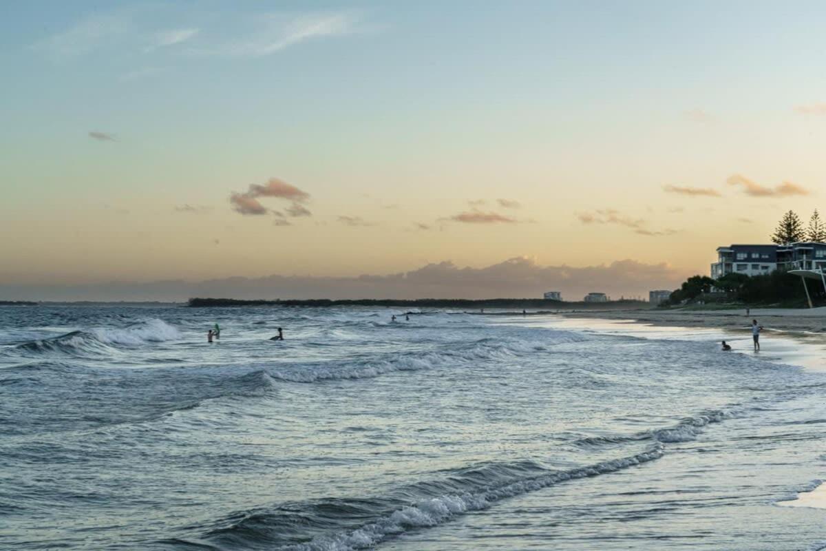 Apartment Modern Seaside Oasis In Kings Caloundra