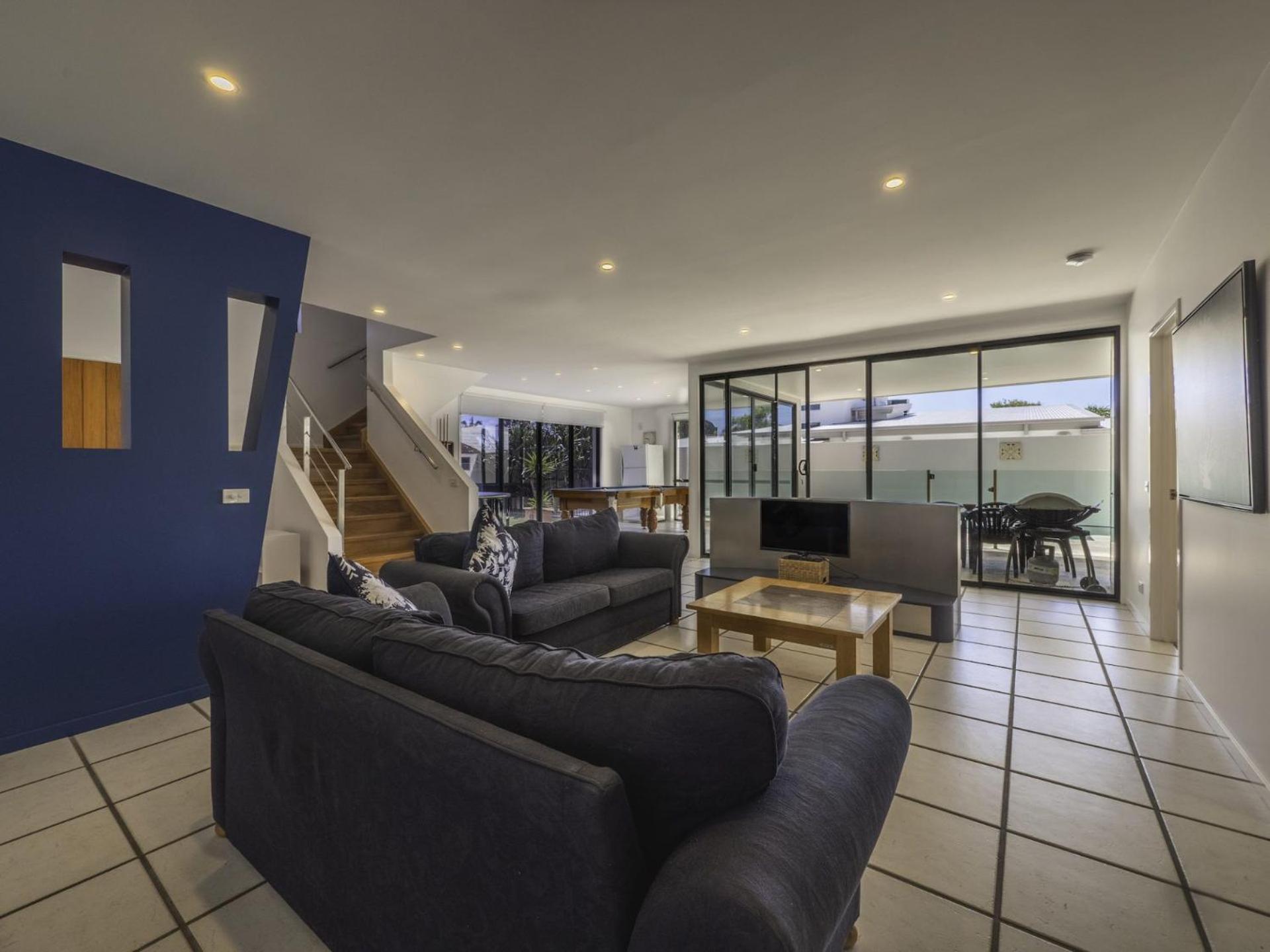 Campbell St 11 Moffat Beach
