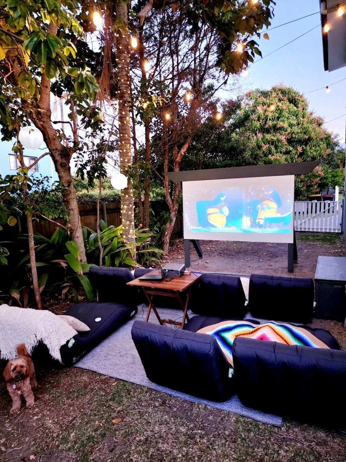 Stunning House & Glamping Tent - Sunshine Coast Caloundra