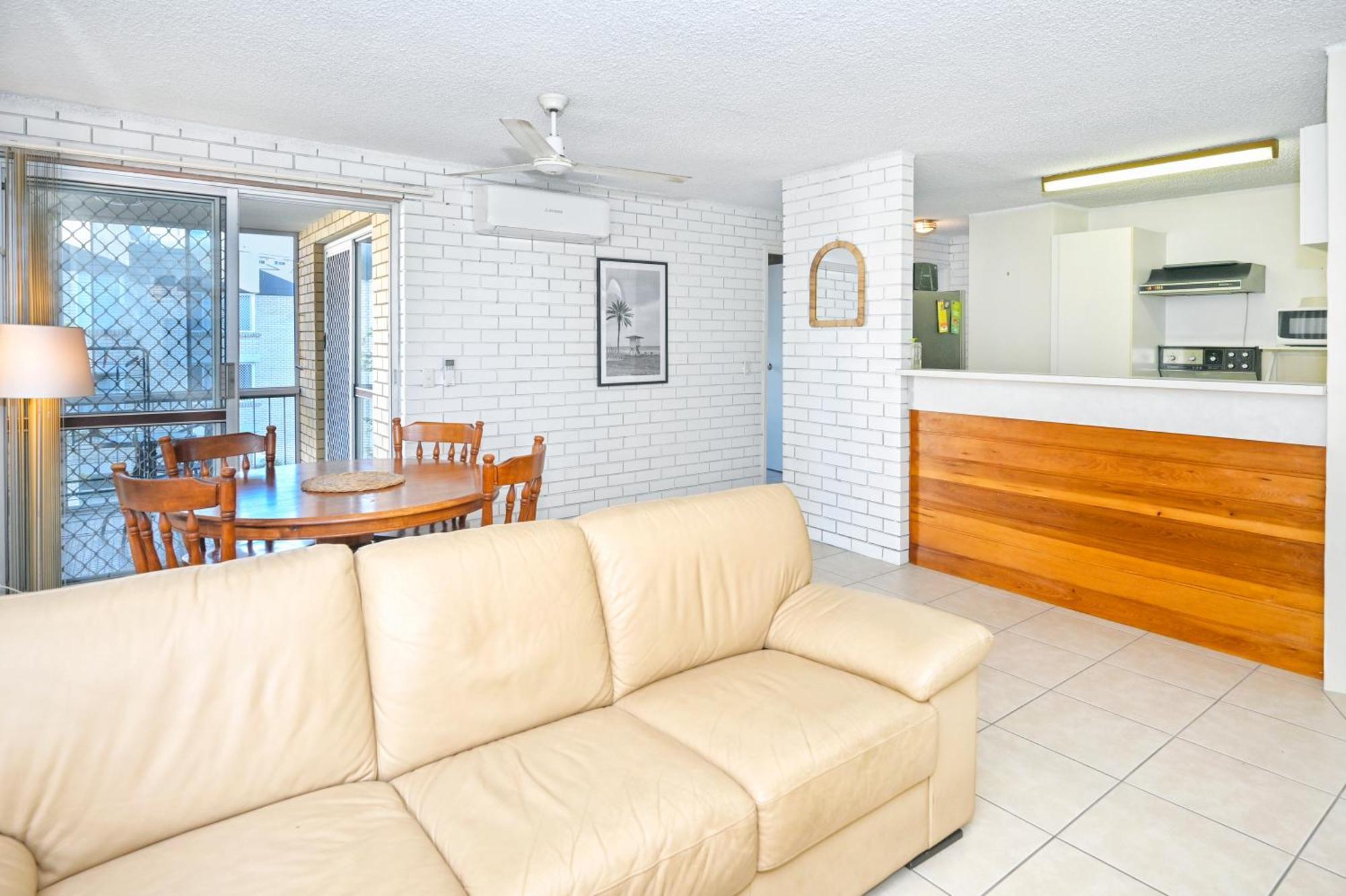 Location Is Everything - Shops, Beaches, Views Zg3 * Caloundra