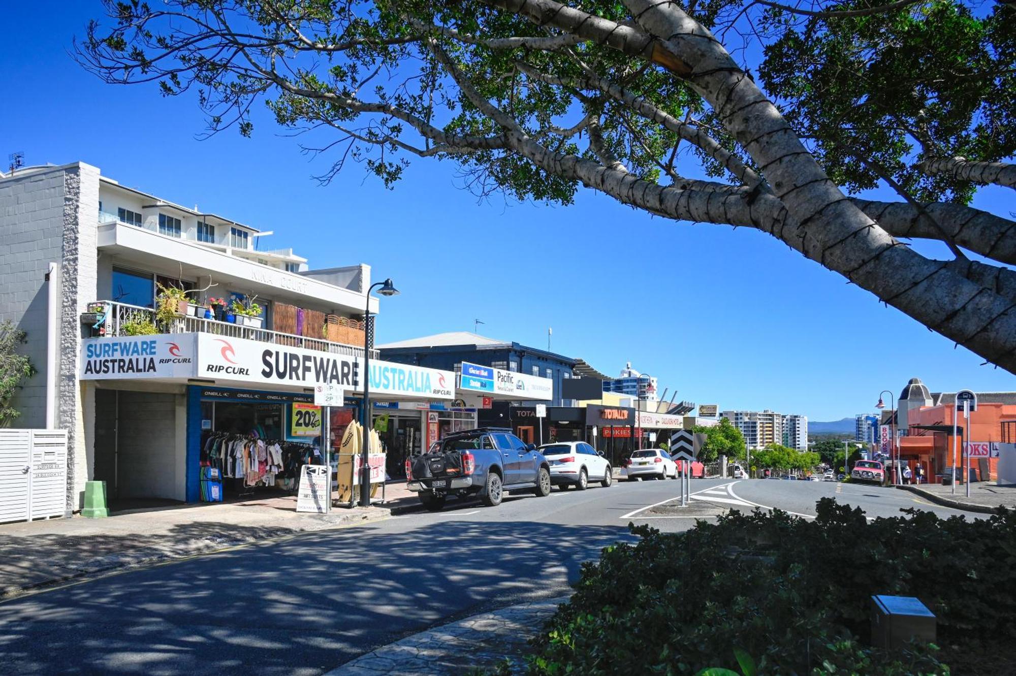 Spacious 3 Bedroom Delight - Shops & Beaches Zg1 Apartment *