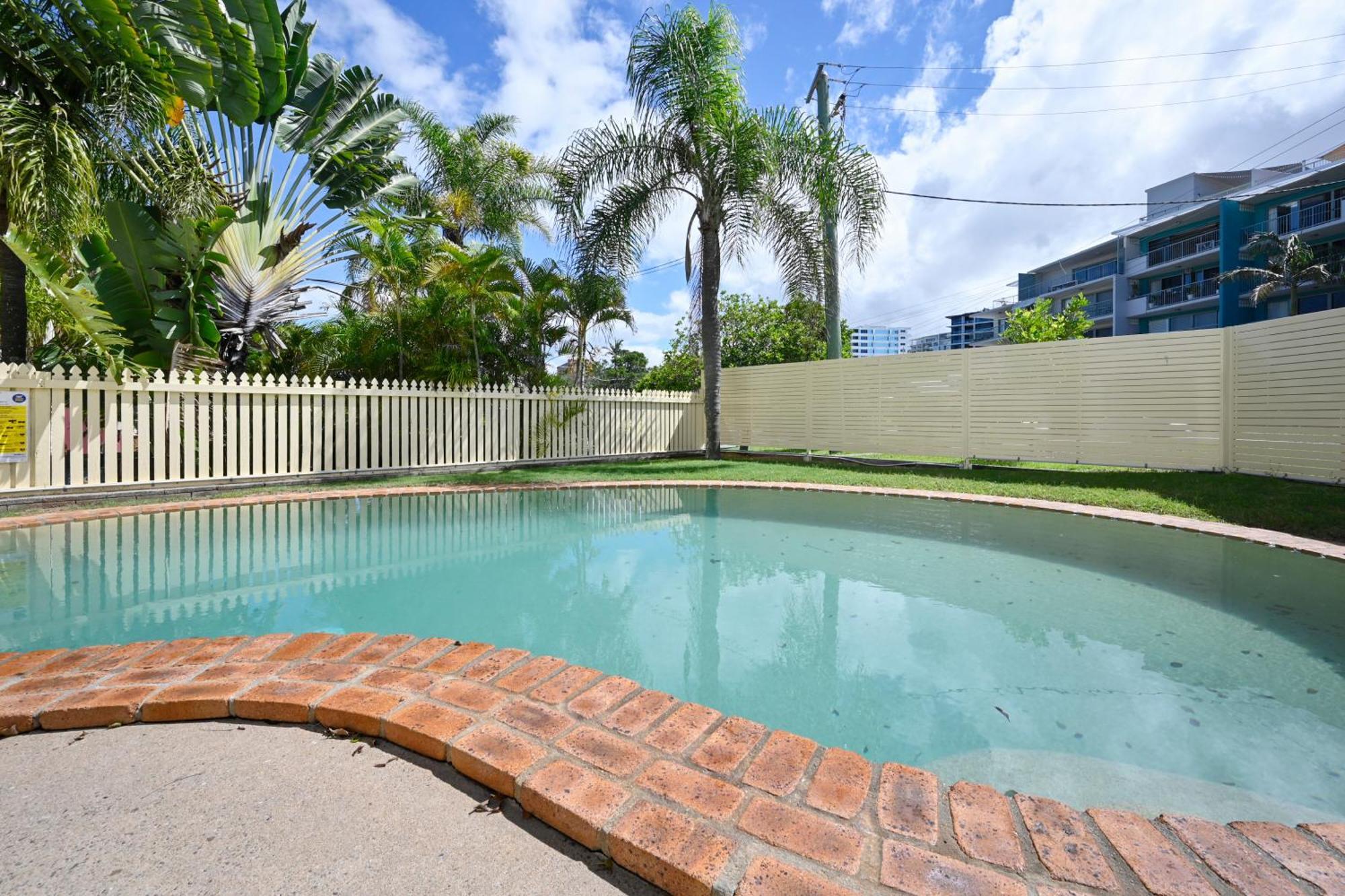 Stylish 2 B/r Kings Apartment Caloundra