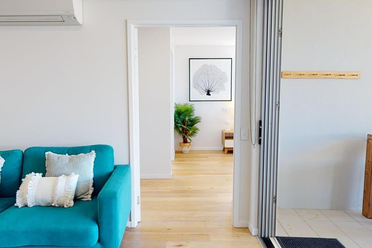 Apartment Bright Stylish Kings