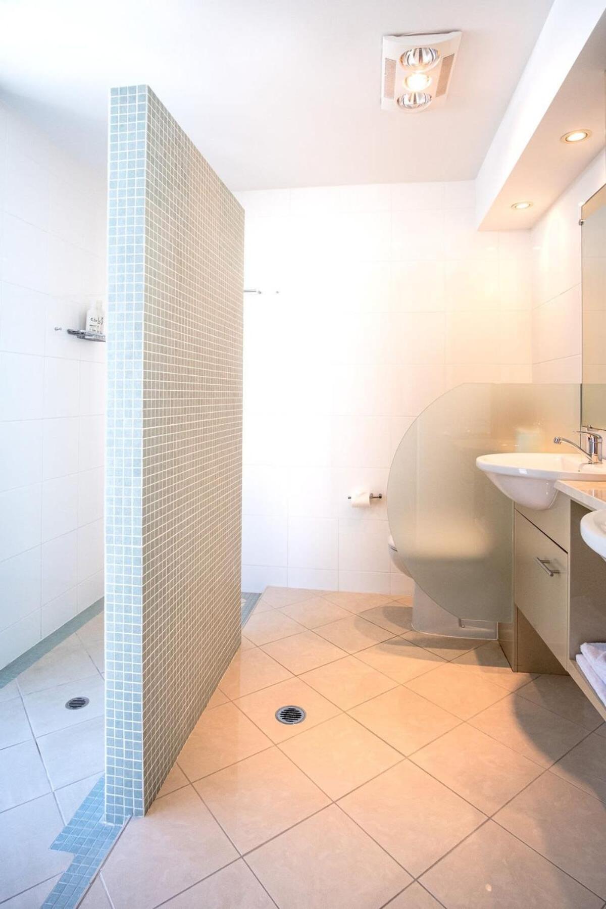 Live Like A Local In The Heart Of Moffat Caloundra